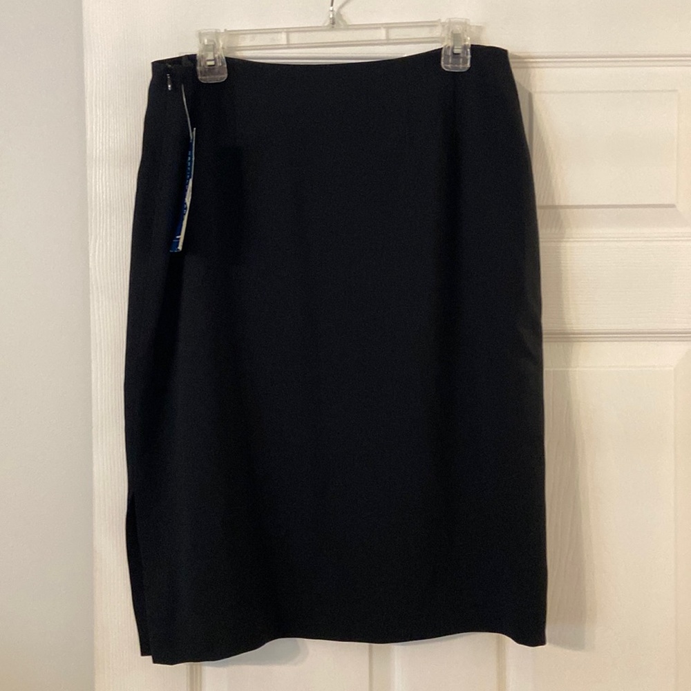 Garfield Marks Skirt size 14 brand new with tag color black